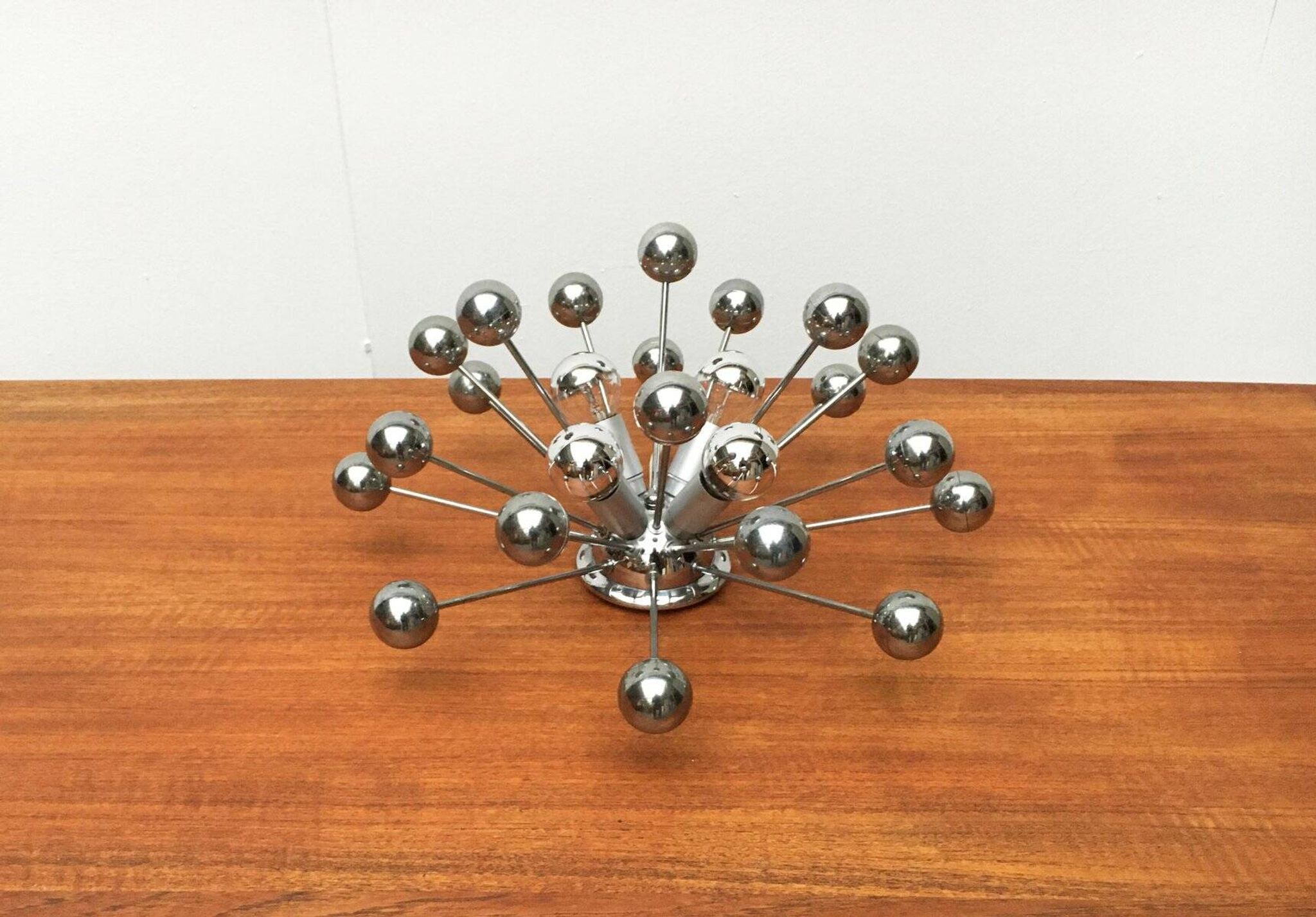 Lampe de table atomique allemande de l'âge spatial du milieu du siècle de Cosack