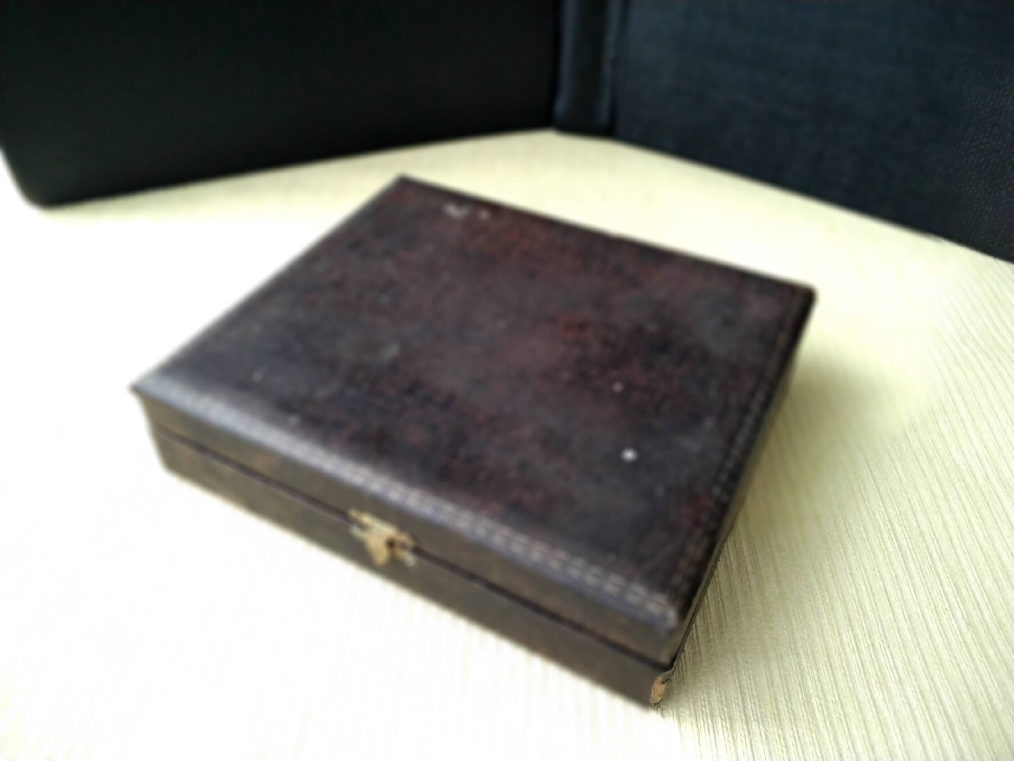 Box of 12 silver-plated teaspoons Shell model