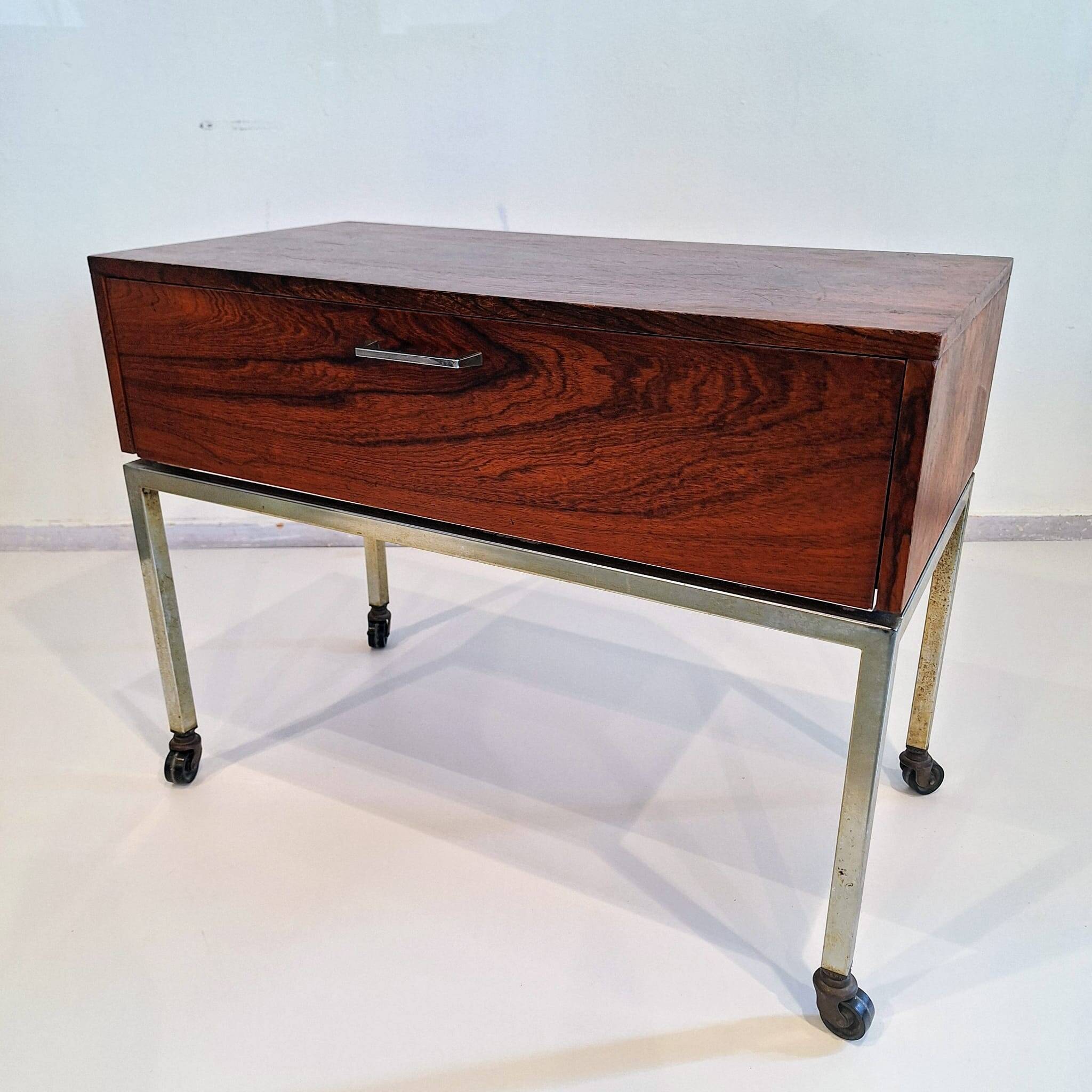 Table d'appoint en palissandre vintage