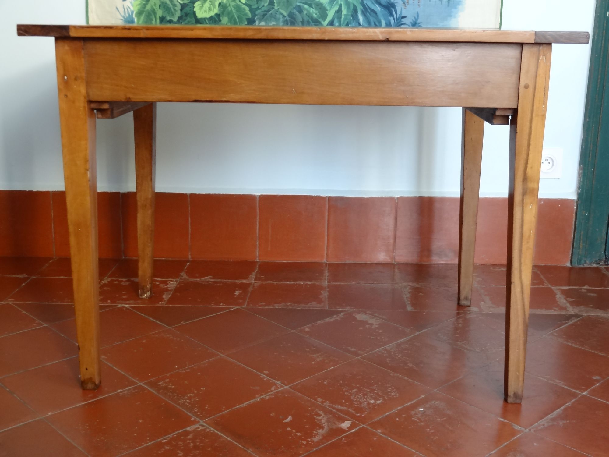 Cherry wood desk nineteenth century with a belt drawer 92 x 67 x 60 cm