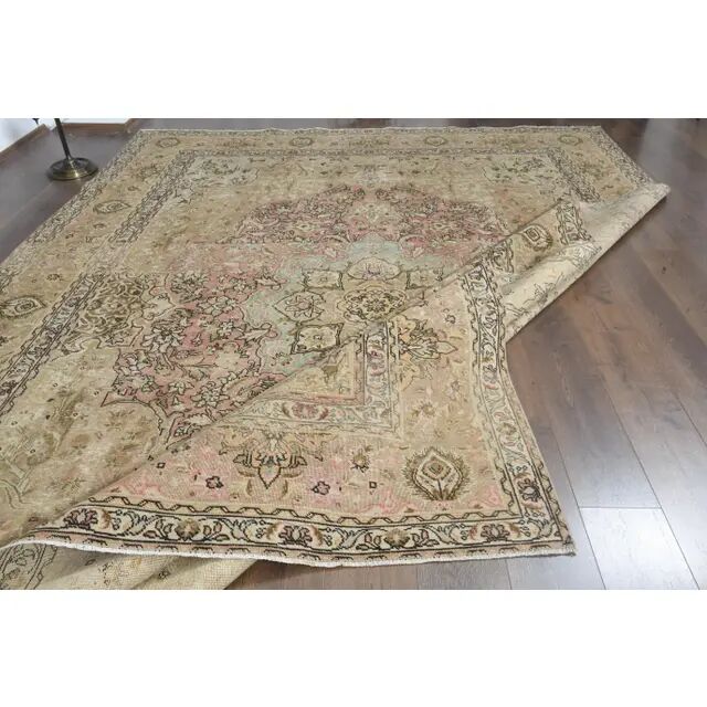 1970s Vintage Persian Handmade Wool Green Area Rug 285x390