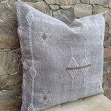 Cactus silk cushion cover: Handwoven Moroccan cushion 48x48cm