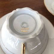 Vintage coffee cups made of fine Limoges porcelain - Raspberry and golden décor