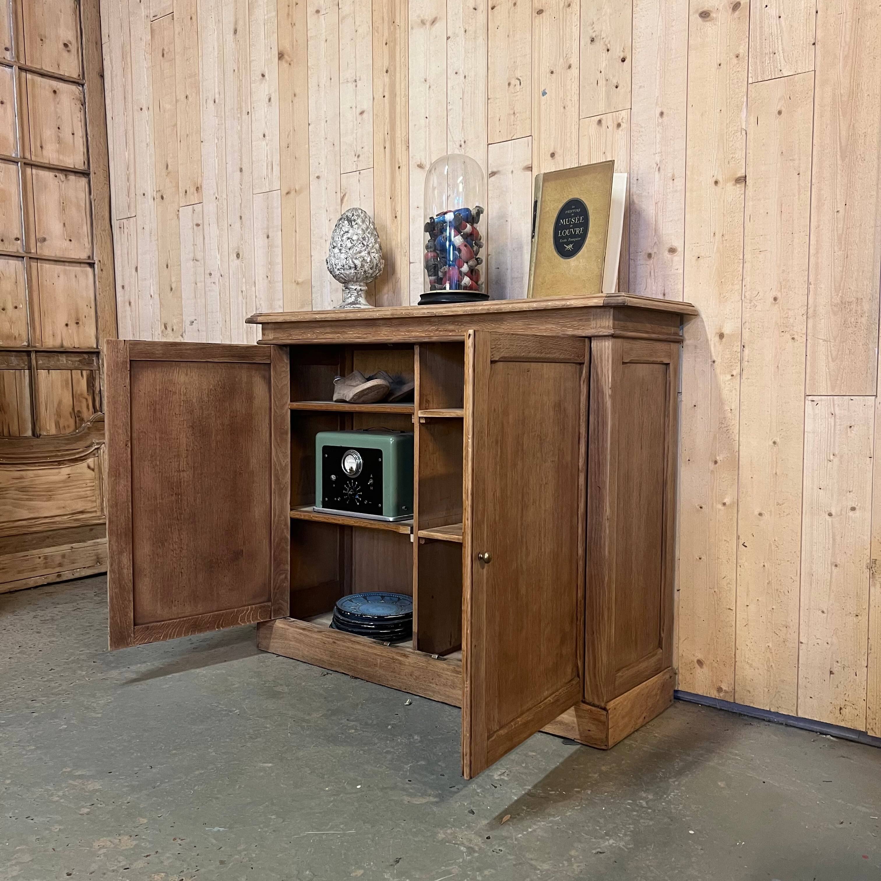 Parisian buffet in raw oak