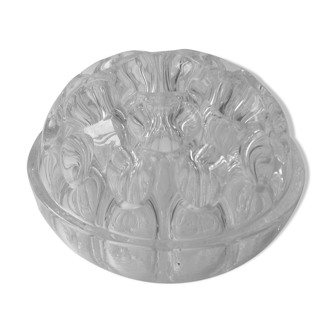 Pique flowers 19 holes made in France Reims