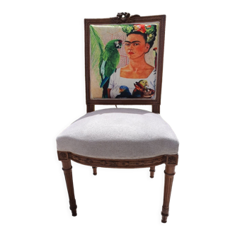 Frida Kahlo chair