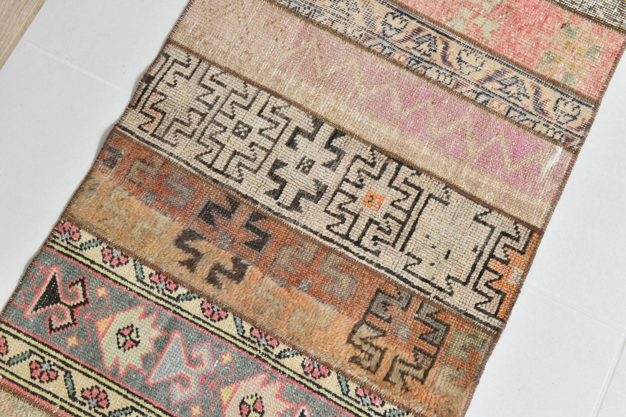 Tapis Runner Vintage Patchwork, Motifs Tribaux, Tons Pastel & Terre, 66x265 cm