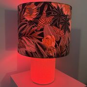 Roomlight studio: modell layer modulares leuchtenkonzept aus zwei zylindern