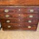 Bureau scriban anglais xixeme acajou avec tiroirs ferrures bronze boutons en os