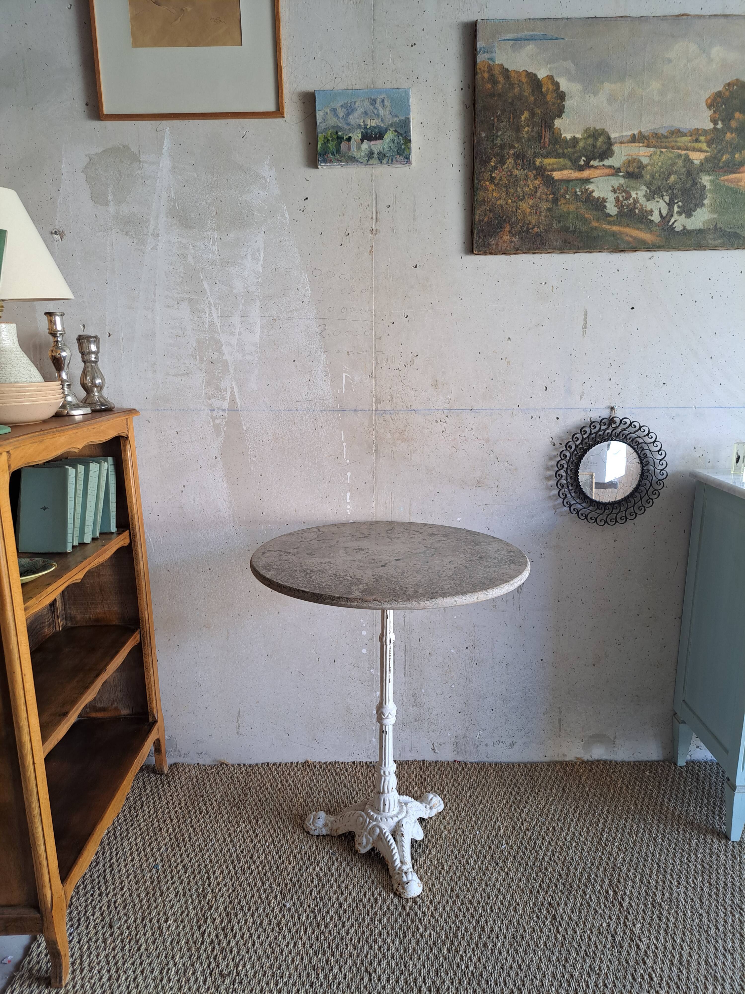 Table bistrot ronde en marbre