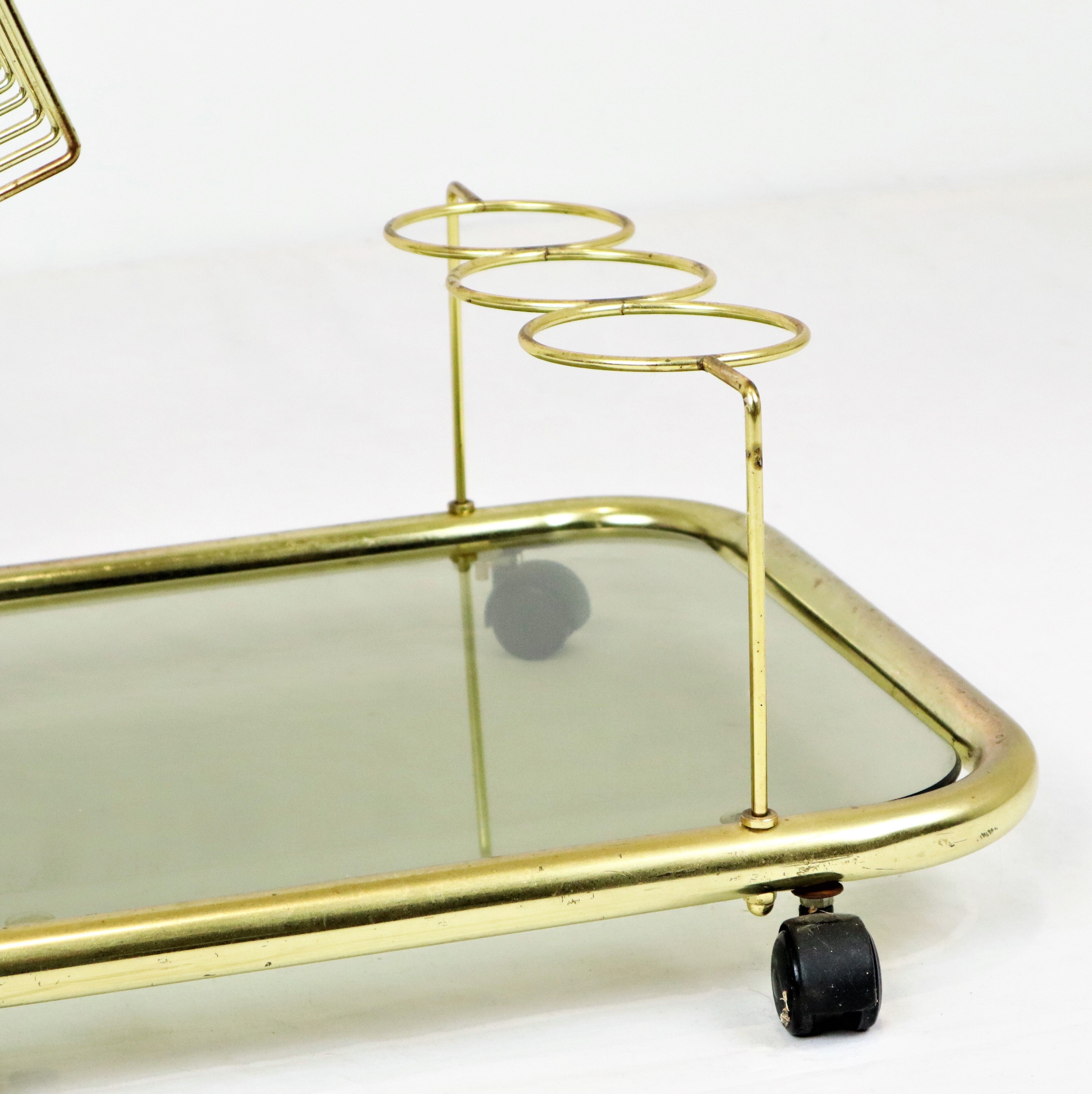 Vintage smoked glass trolley bar magazine rack side table milo baughman style italy 53cm