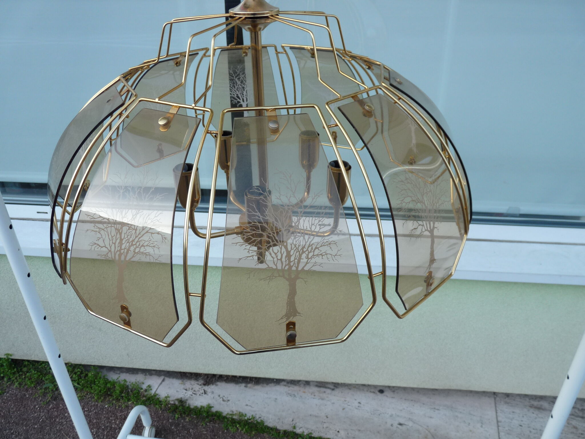 Lustre doré 5 feux verre fumé arbre