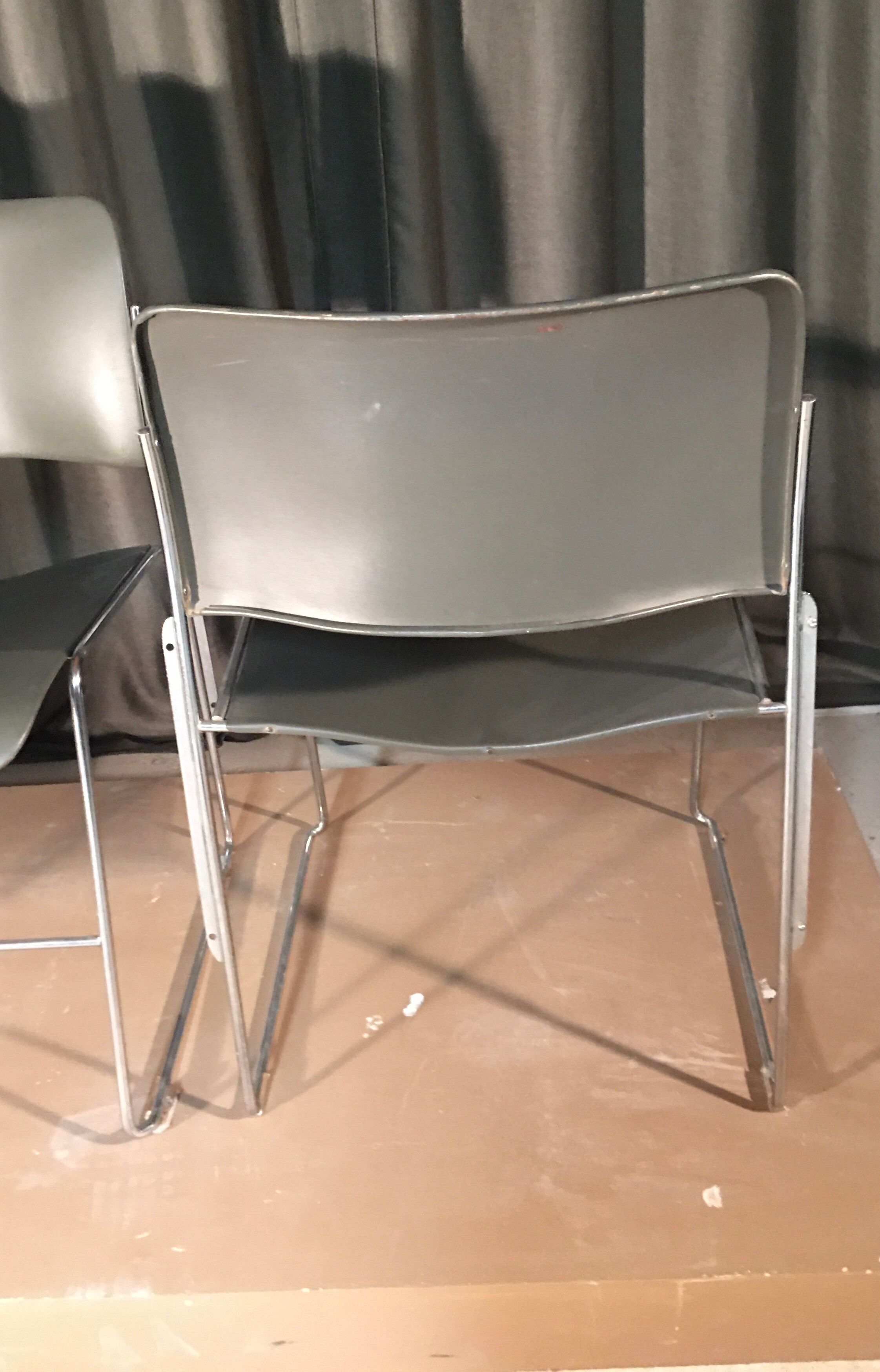 Paire chaises de David Rowland