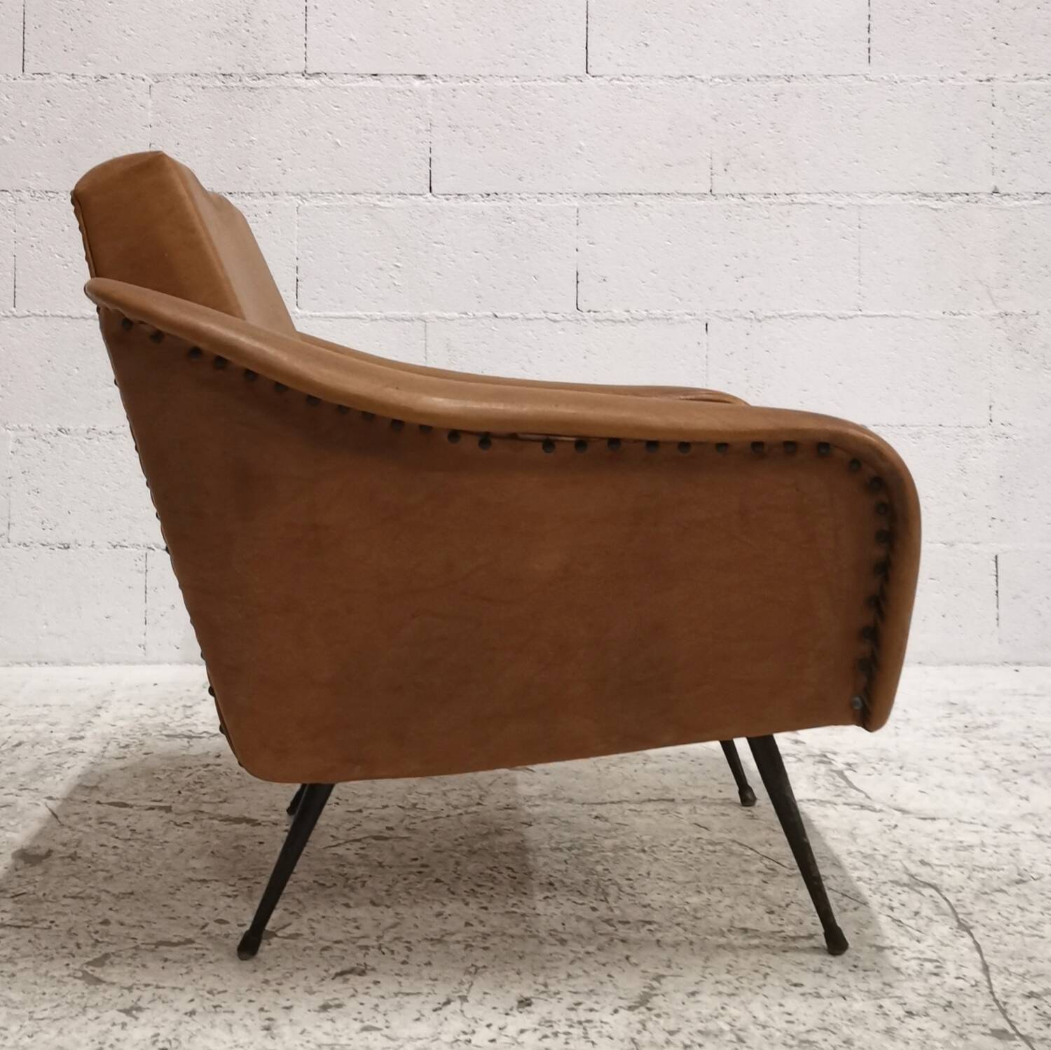 Vintage Italian design armchair from the 1960s