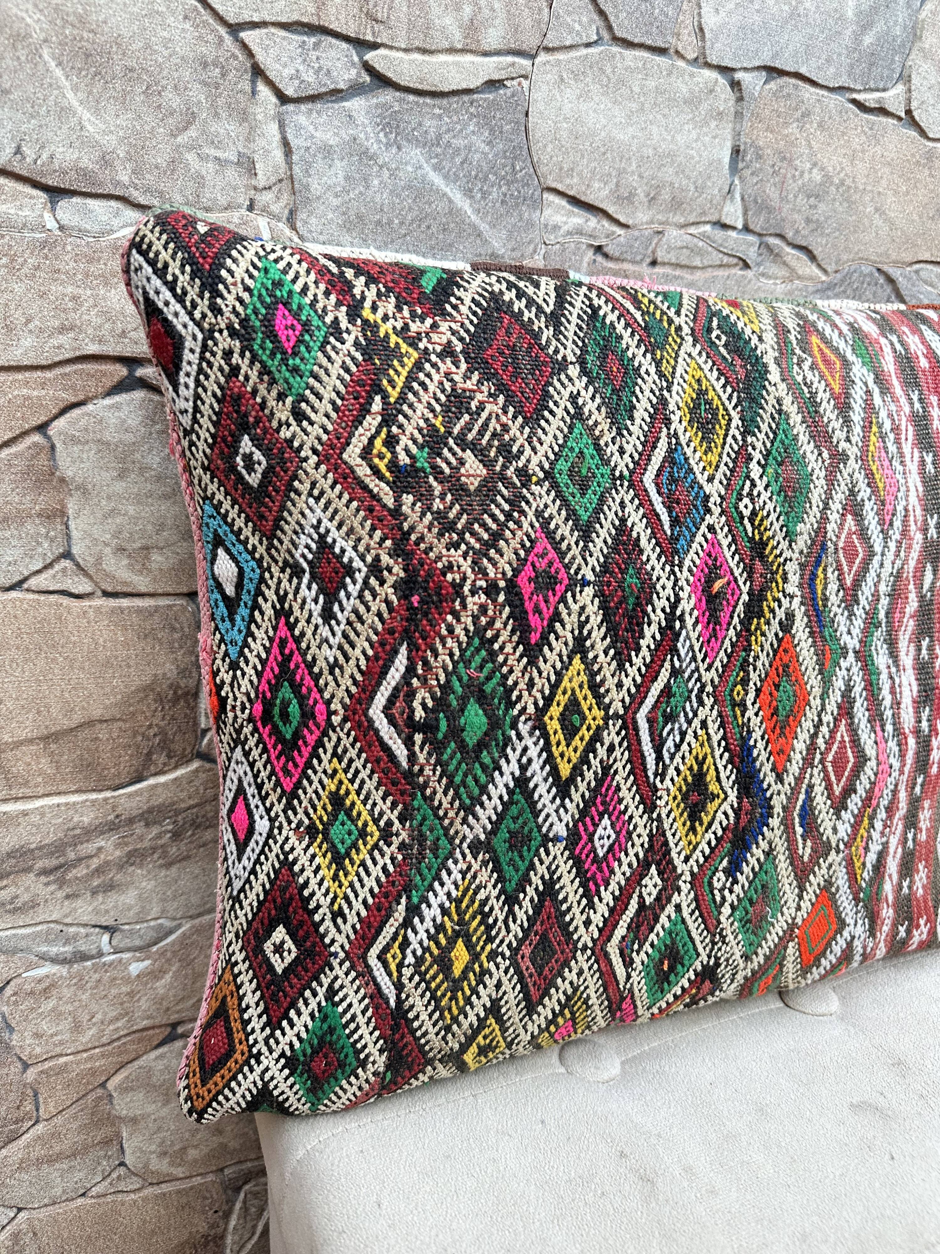Vintage Moroccan Berber wool cushion cover