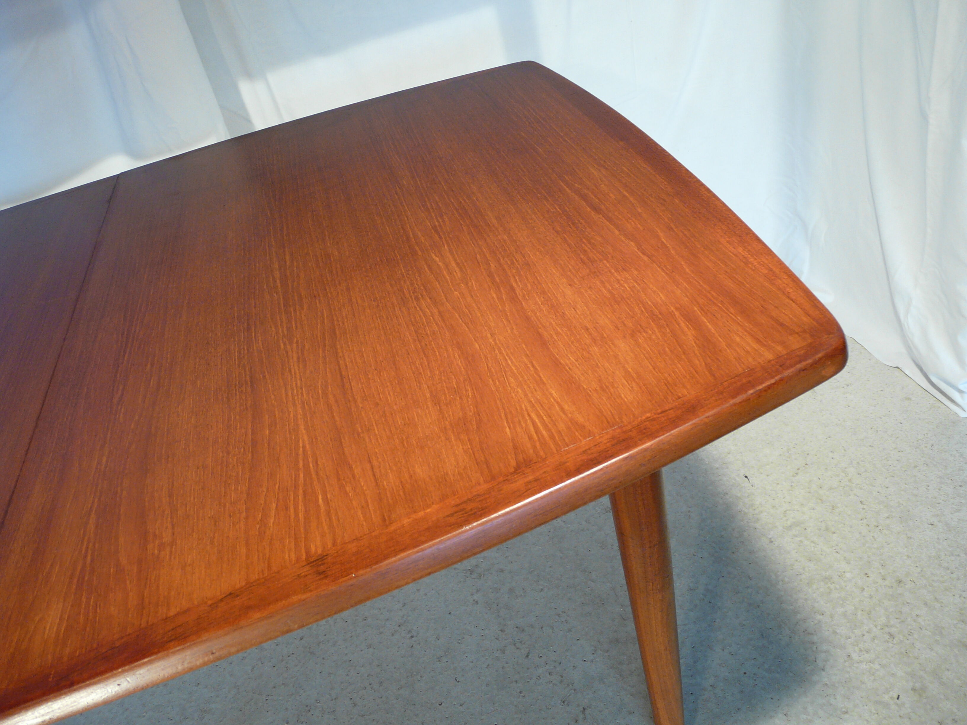 Scandinavian vintage extendable rectangular table