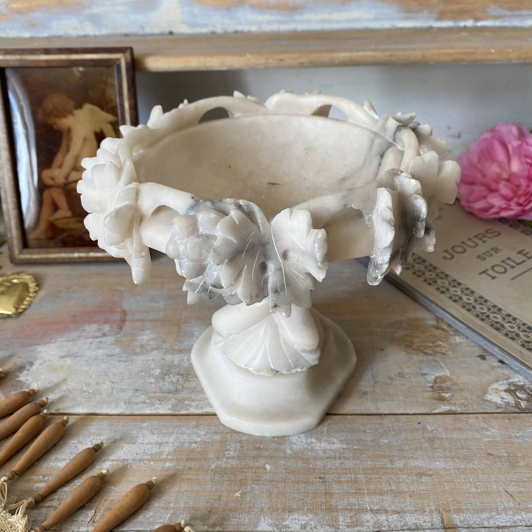 Coupe ancienne sur pied en albâtre , marbre  XIXe siècle