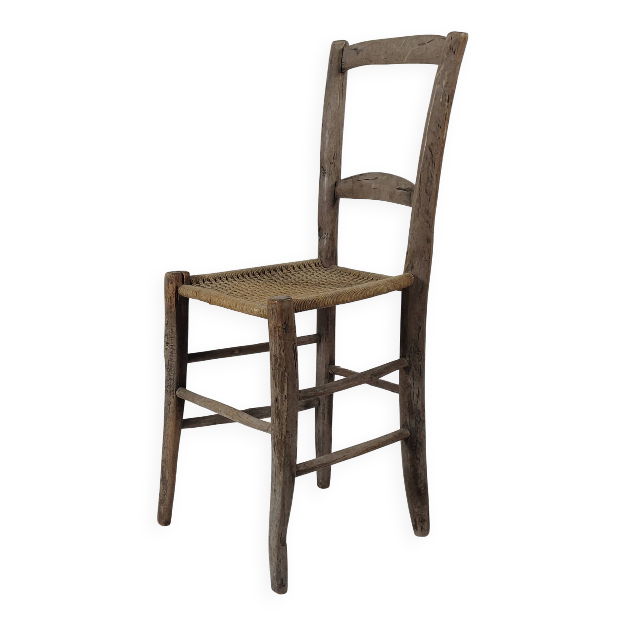 Antique wooden patinated travail populaire rope seat chair
