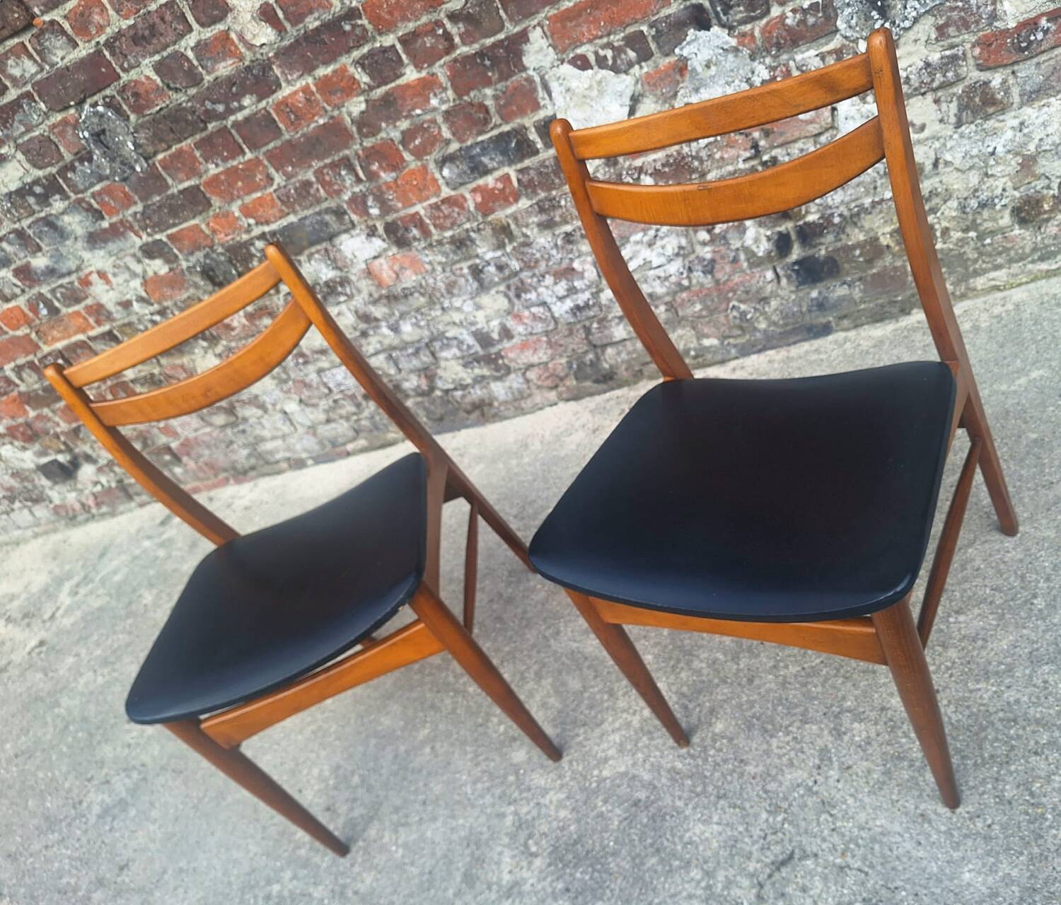 Paire de chaises vintage en teck, meubles sièges anciens