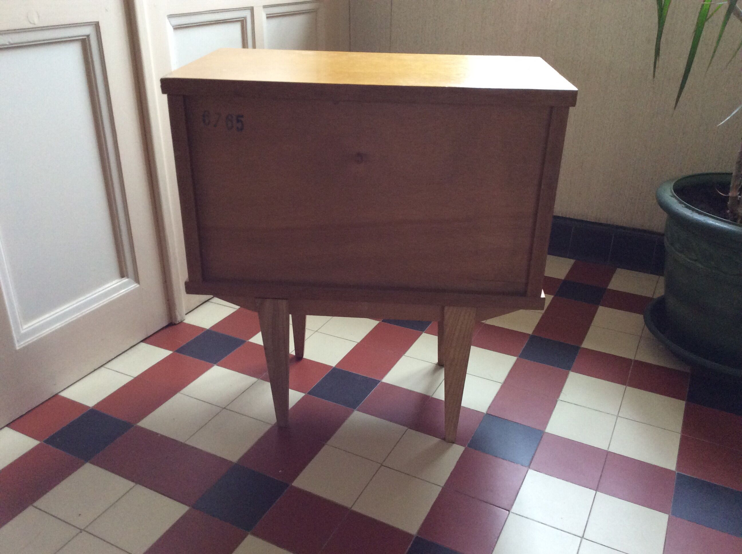 Bedside table