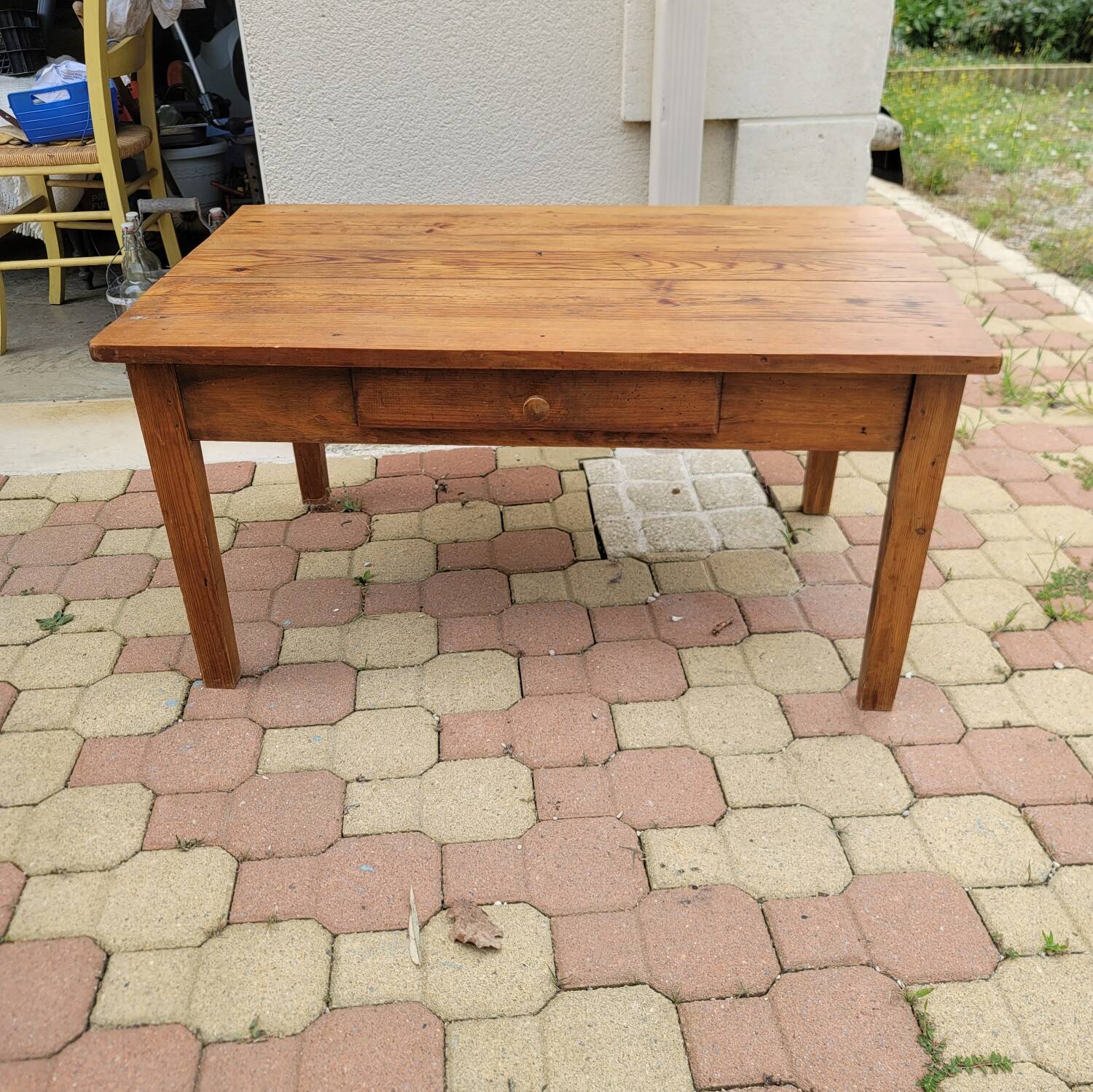 Low farmhouse table