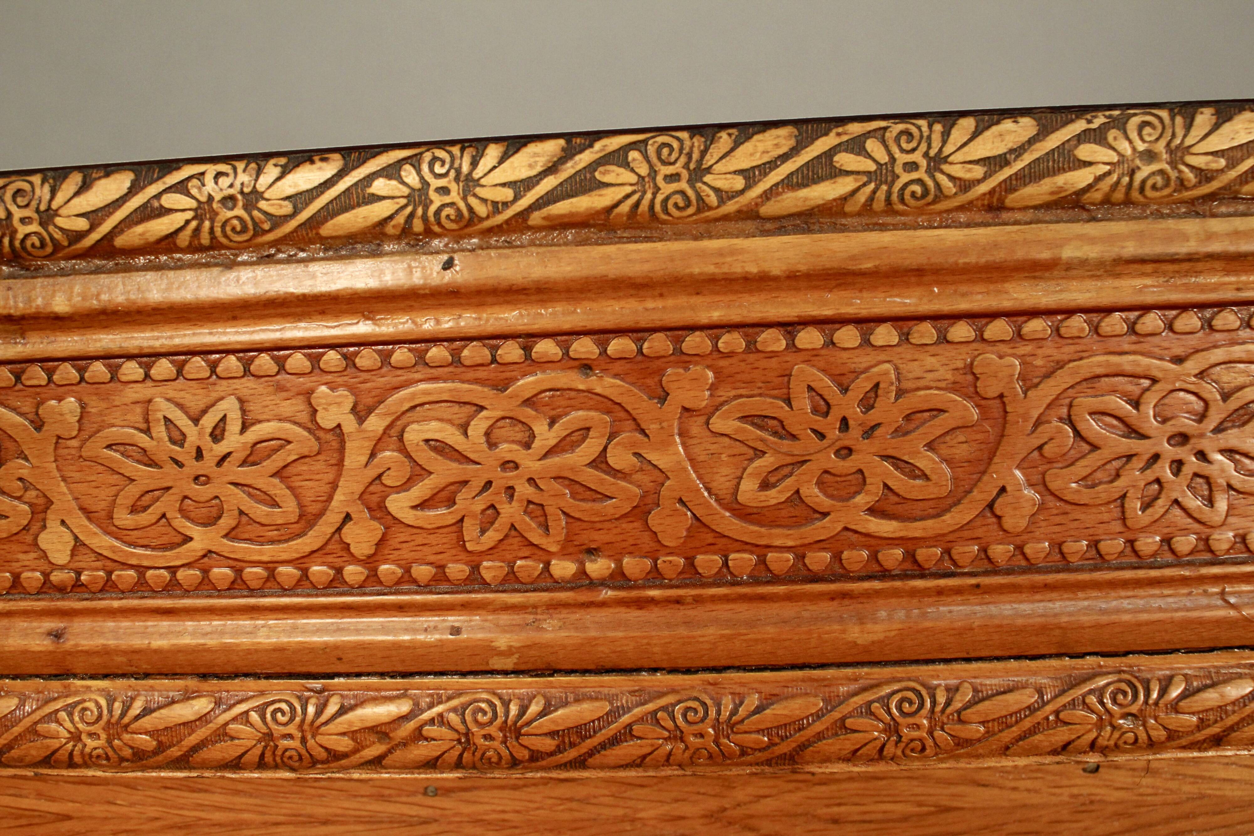 Modern bar at decor de camels