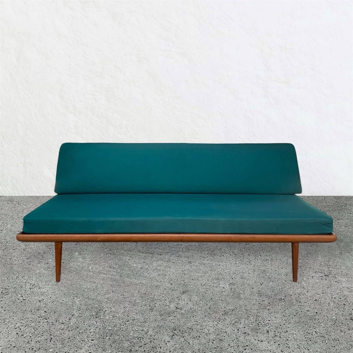 Canapé « Minerva » par P. Hvidt & O. Molgaard Nielsen, 1960