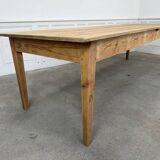 Large vintage table for 10 people.