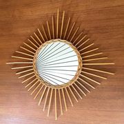 Miroir soleil losange en rotin – France, années 60