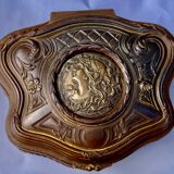 Boite  ancienne a  bijoux bronze femme au iris art nouveau vintage antiquité xix