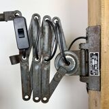 Applique murale industrielle grise en forme de ciseaux, Elektroinstala, années 1960