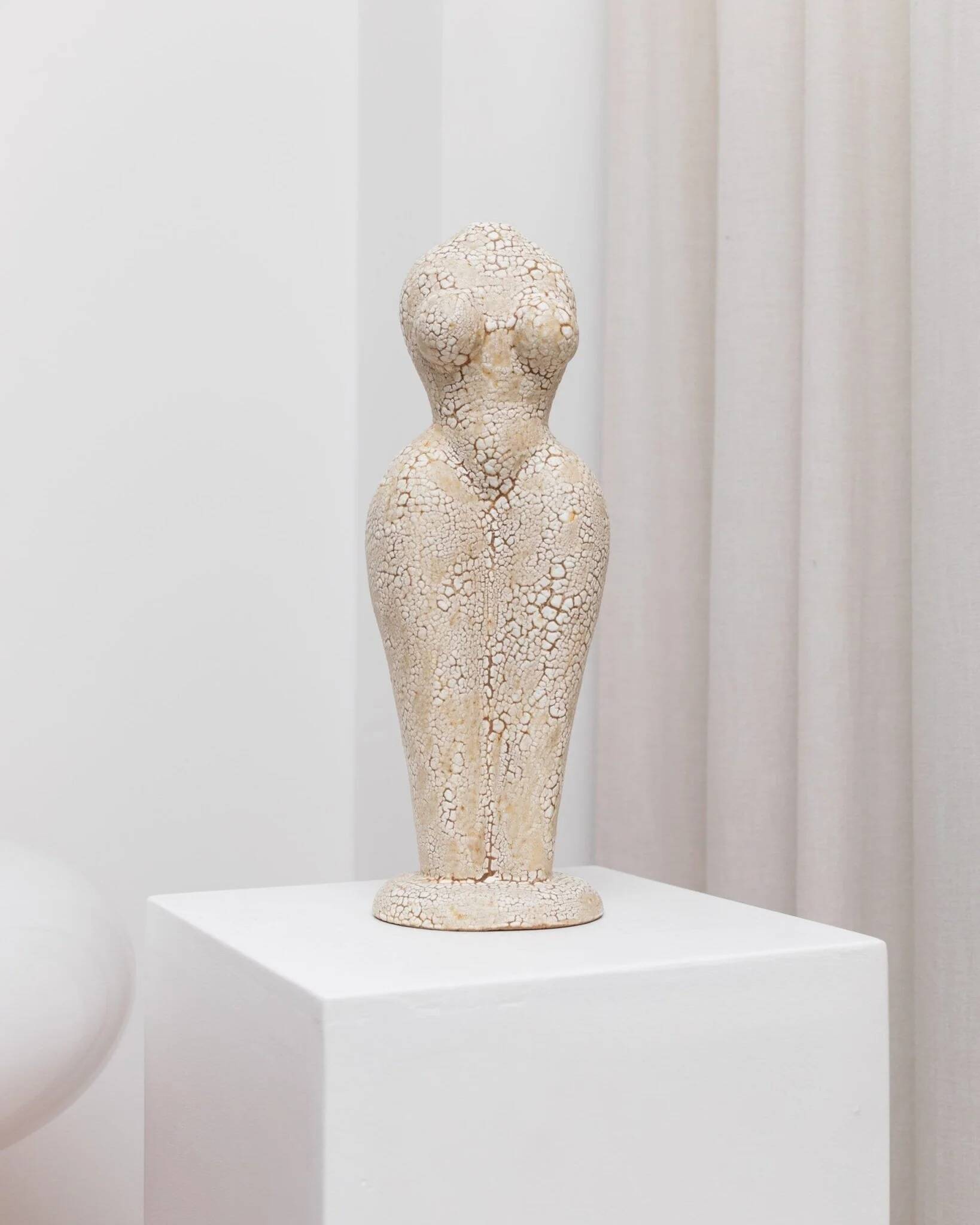 Beige Ceramic Fat Lava Statue – Abstract Mid-Century Modern Sculpture (2000s)