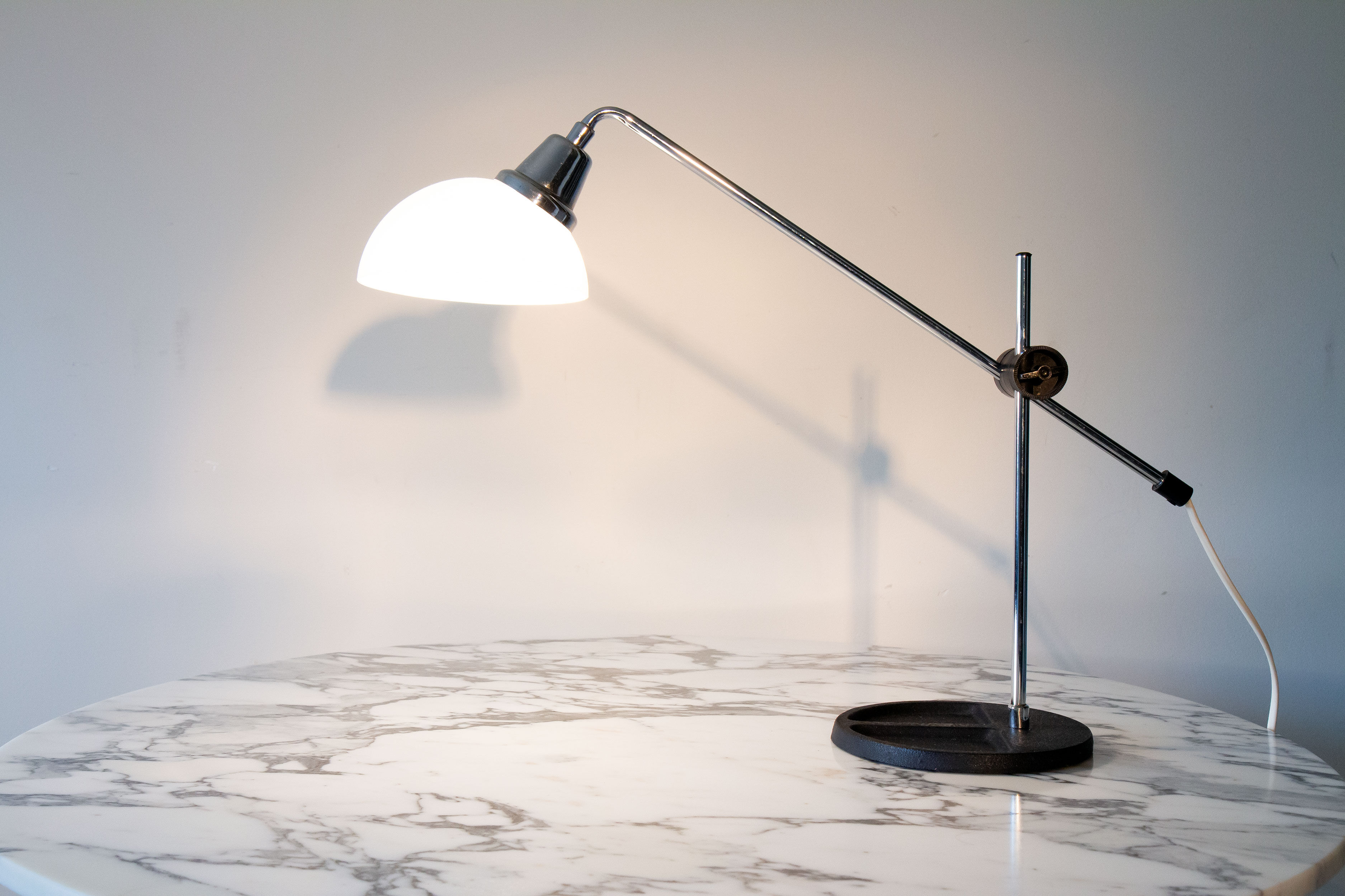 Lamp 70s chrome and opaline