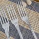 Set of 4 decorative forks with a rim