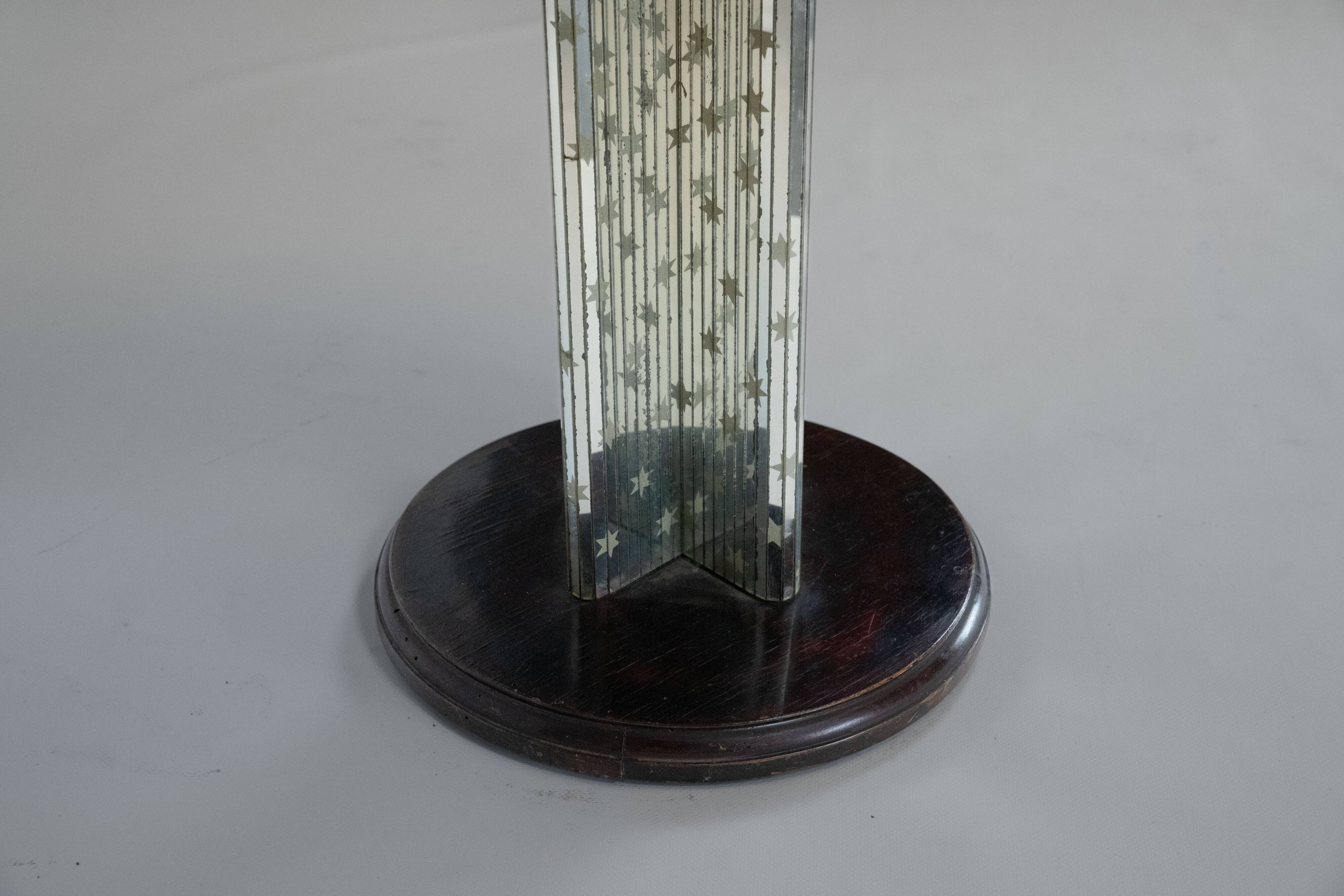 Italian Art Deco mirrored side table from the 1930s