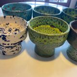 Ceramic footed bowls