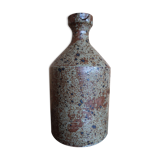 Vase en grès moucheté