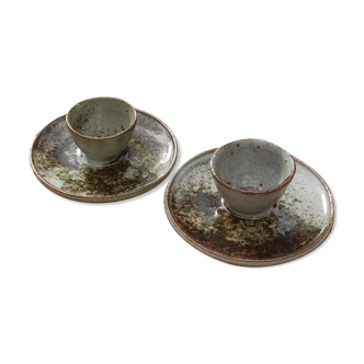 Set of 2 coquetiers and a plate in pyrite sandstone, artisanal, signature to identify