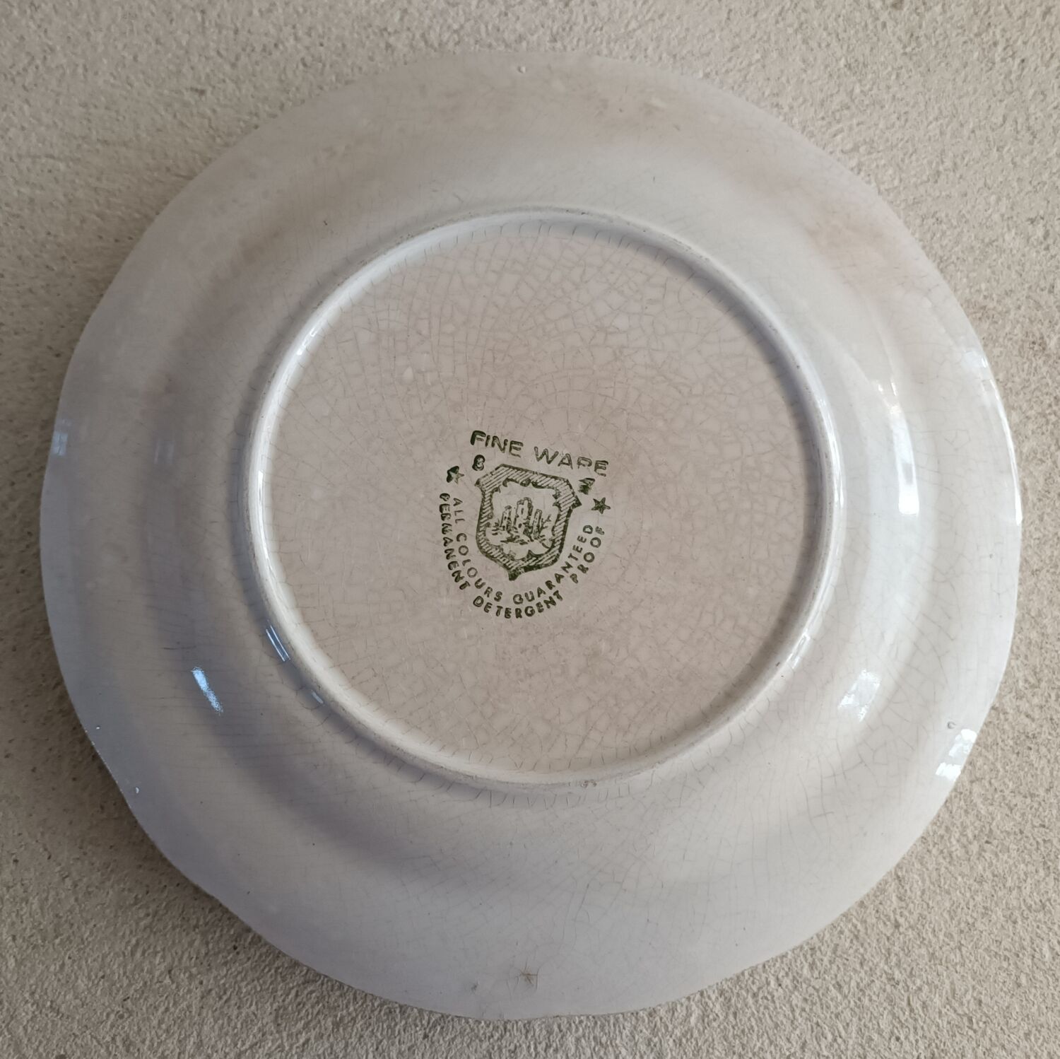 4 plates in English earthenware