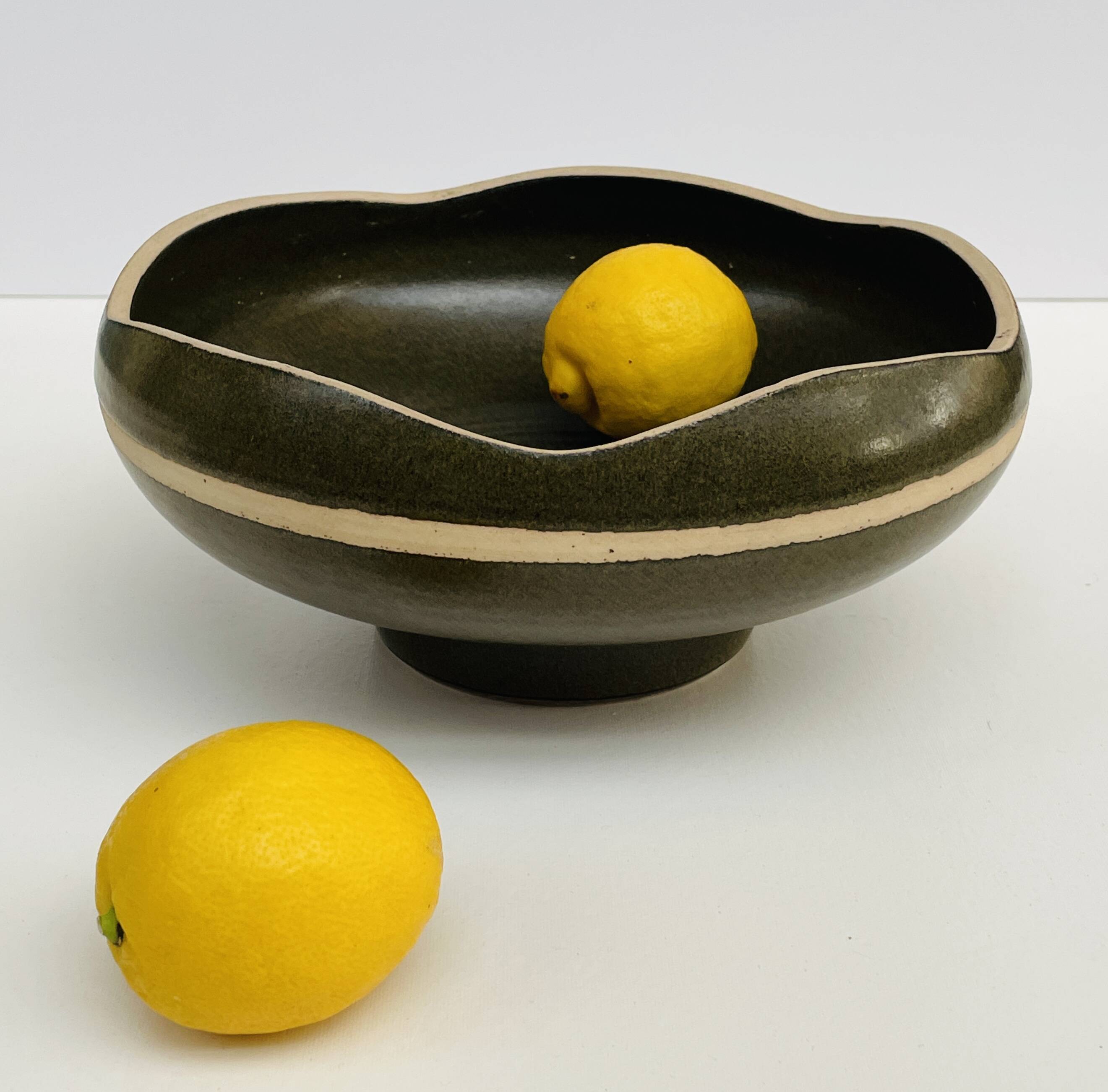 Vintage stoneware salad bowl – organic centrepiece – 1970s