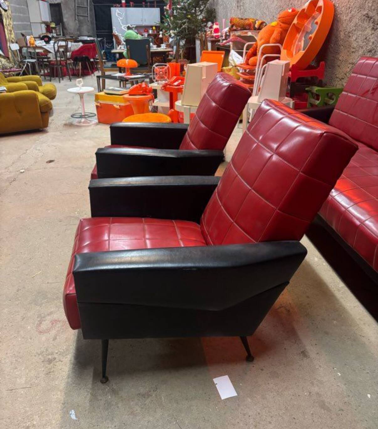 Vintage sofa and 2 armchairs with compass feet