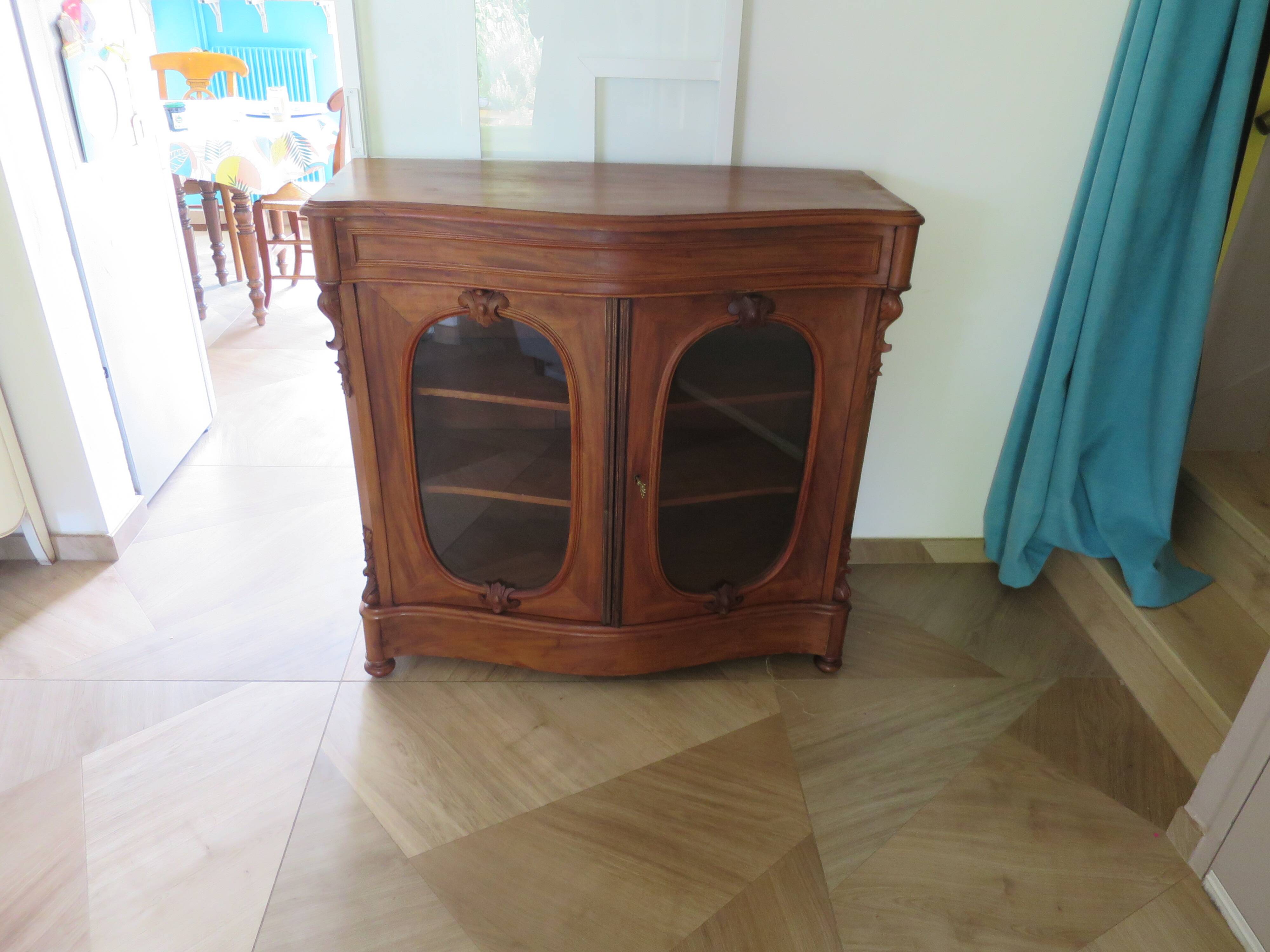 Curved showcase library carved wood 2 doors mahogany English style
