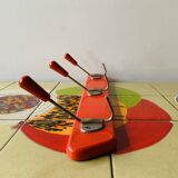 Vintage wall coat rack in red painted wood - triple hook
