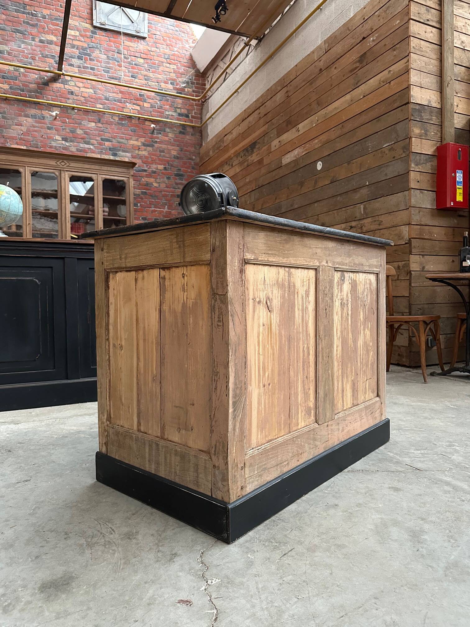 Comptoir d’accueil Début XXème