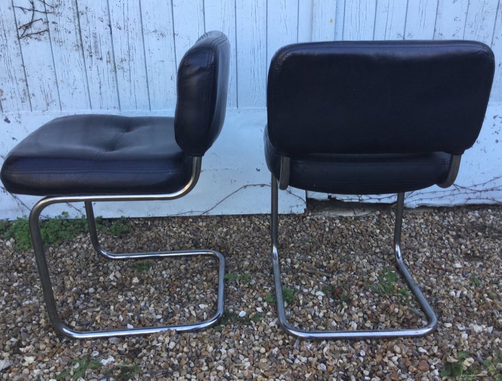 Pair of vintage armchairs 70 black