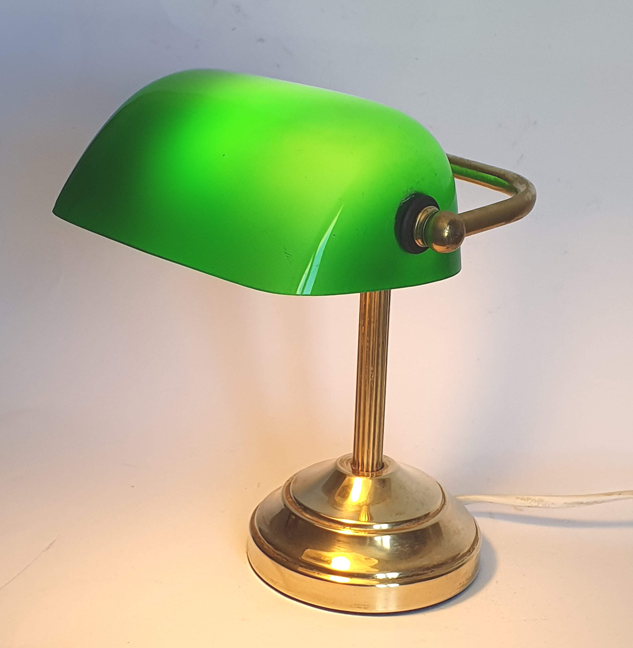 Notary or banker's lamp