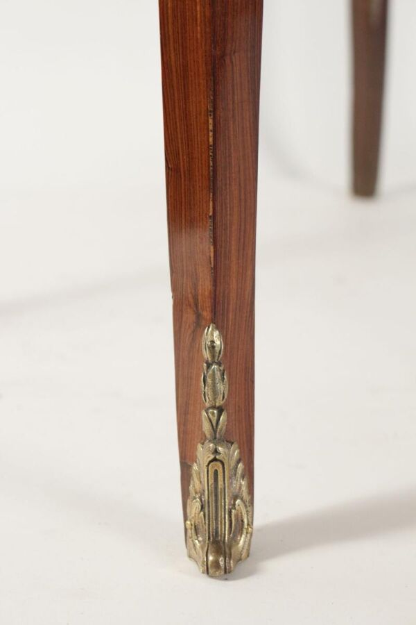 Bureau de pente style Louis XV placage de bois précieux 19ème siècle