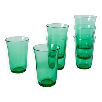 Lot de 7 verres à eau en verre vert vintage 1970