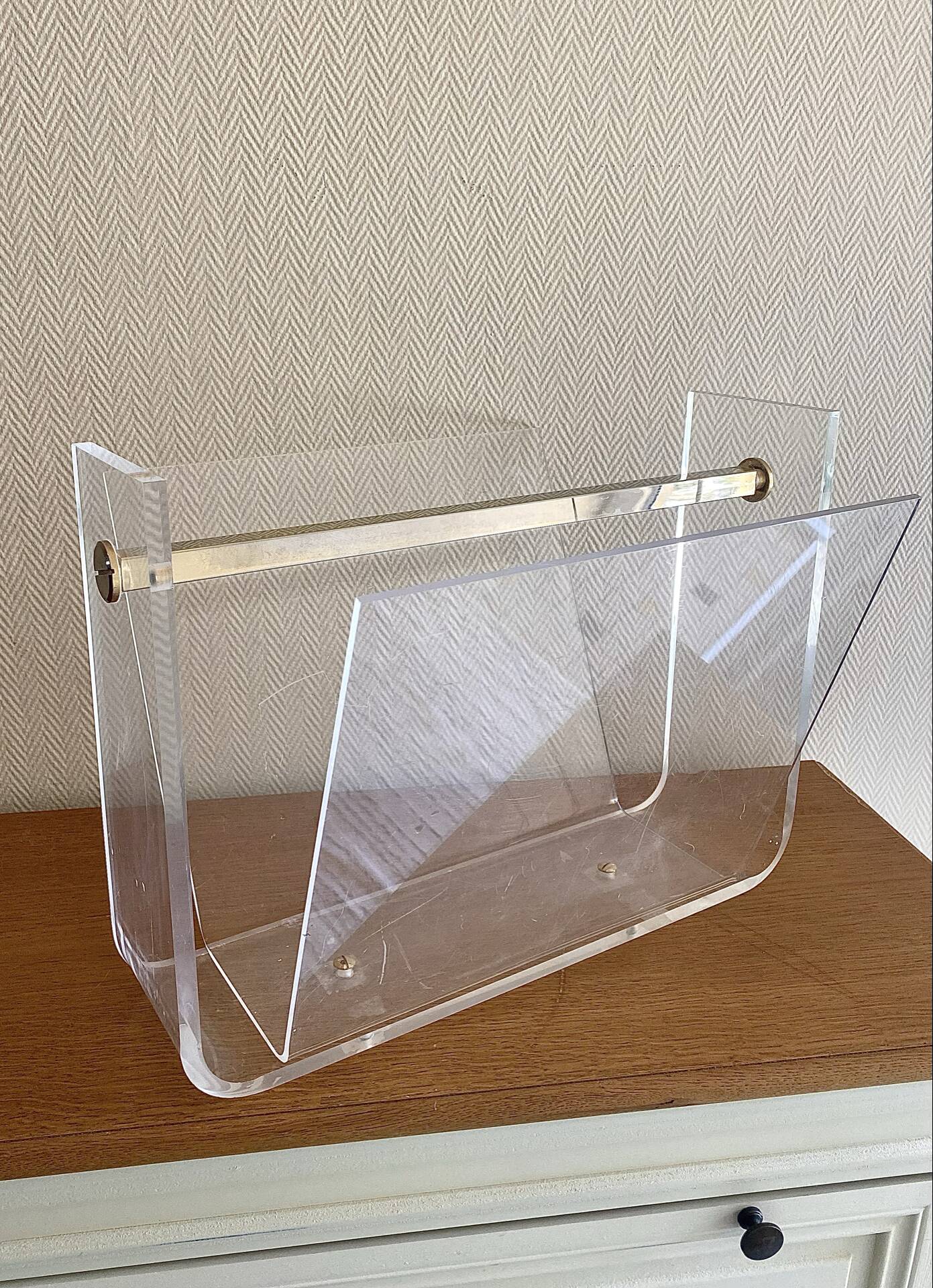 Vintage magazine rack in plexiglass by David Lange.