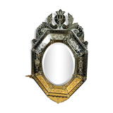 Early 20th century Venetian mirror made of bevelled glass engraved 123 x 73 cm